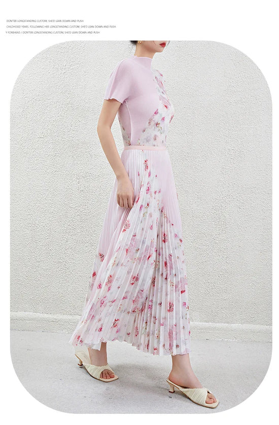 Spring/Summer New Arrival: A unique and sophisticated two-piece set featuring a floral ruffled top and skirt.